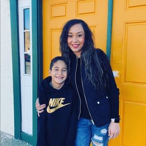 Meet your Posher, Rebeca